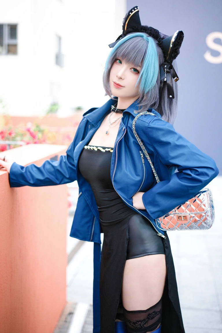 封疆疆v《碧蓝航线 柴郡常服》写真图集 27P｜在线预览与图包下载