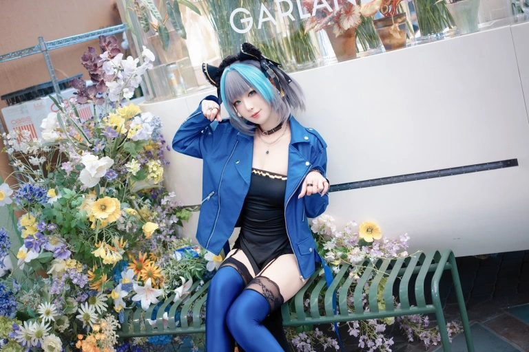 封疆疆v《碧蓝航线 柴郡常服》写真图集 27P｜在线预览与图包下载