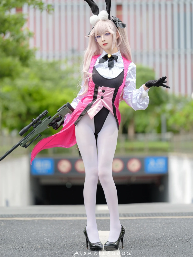 封疆疆v《FGO：光之高扬斯卡娅兔女郎场照》写真图集 27P｜在线预览与图包下载