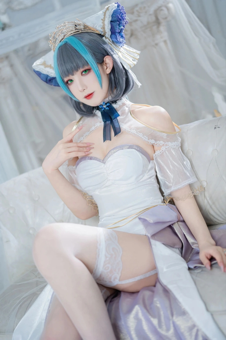 封疆疆v《碧蓝航线 柴郡誓约礼服》写真图集 18P｜在线预览与图包下载