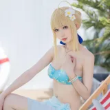 封疆疆v《FGO Saber泳装》写真图集 49P｜在线预览与图包下载