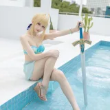 封疆疆v《FGO Saber泳装》写真图集 49P｜在线预览与图包下载