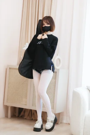 洛桑w伊梓《升玖老师》写真图集 38P｜在线预览与图包下载