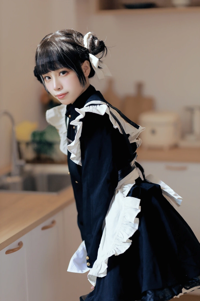 洛桑w伊梓《女仆日记Ⅲ》写真图集 28P｜在线预览与图包下载