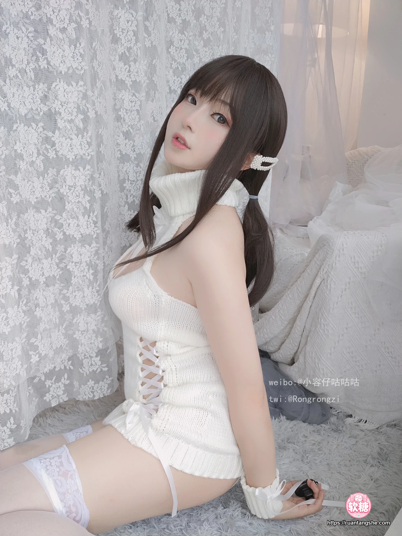 小容仔咕咕咕w 小容仔咕咕咕w NO.007 - 女友向 纯白毛衣