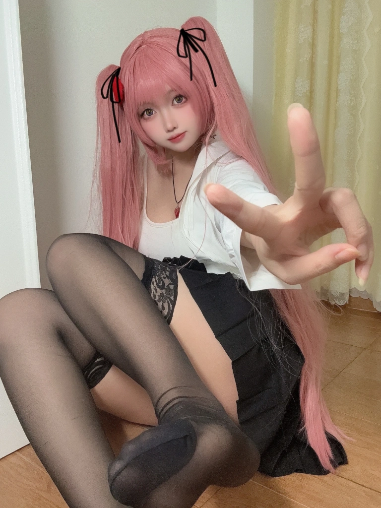 洛桑w伊梓《25年3月会员专属 学妹黄裙》写真图集 34P｜在线预览与图包下载