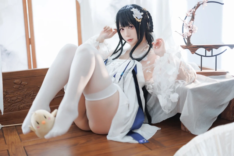 樱落酱w《逸仙 膏发凝脂》写真图集 31P｜在线预览与图包下载