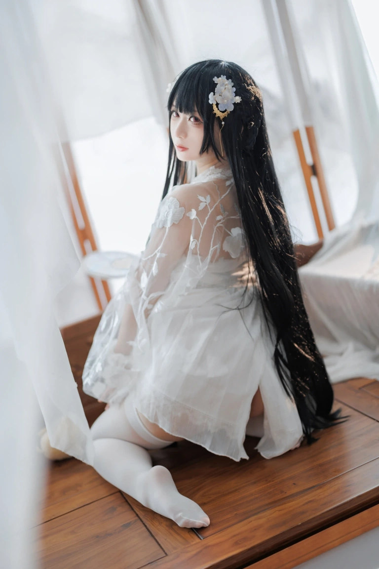 樱落酱w《逸仙 膏发凝脂》写真图集 31P｜在线预览与图包下载