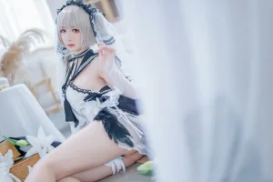樱落酱w《碧蓝航线 可畏礼服》写真图集 20P｜在线预览与图包下载