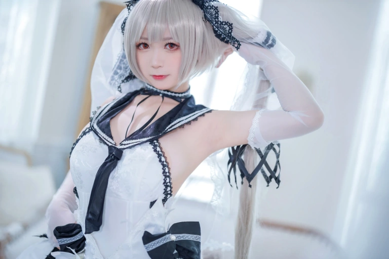 樱落酱w《碧蓝航线 可畏礼服》写真图集 20P｜在线预览与图包下载
