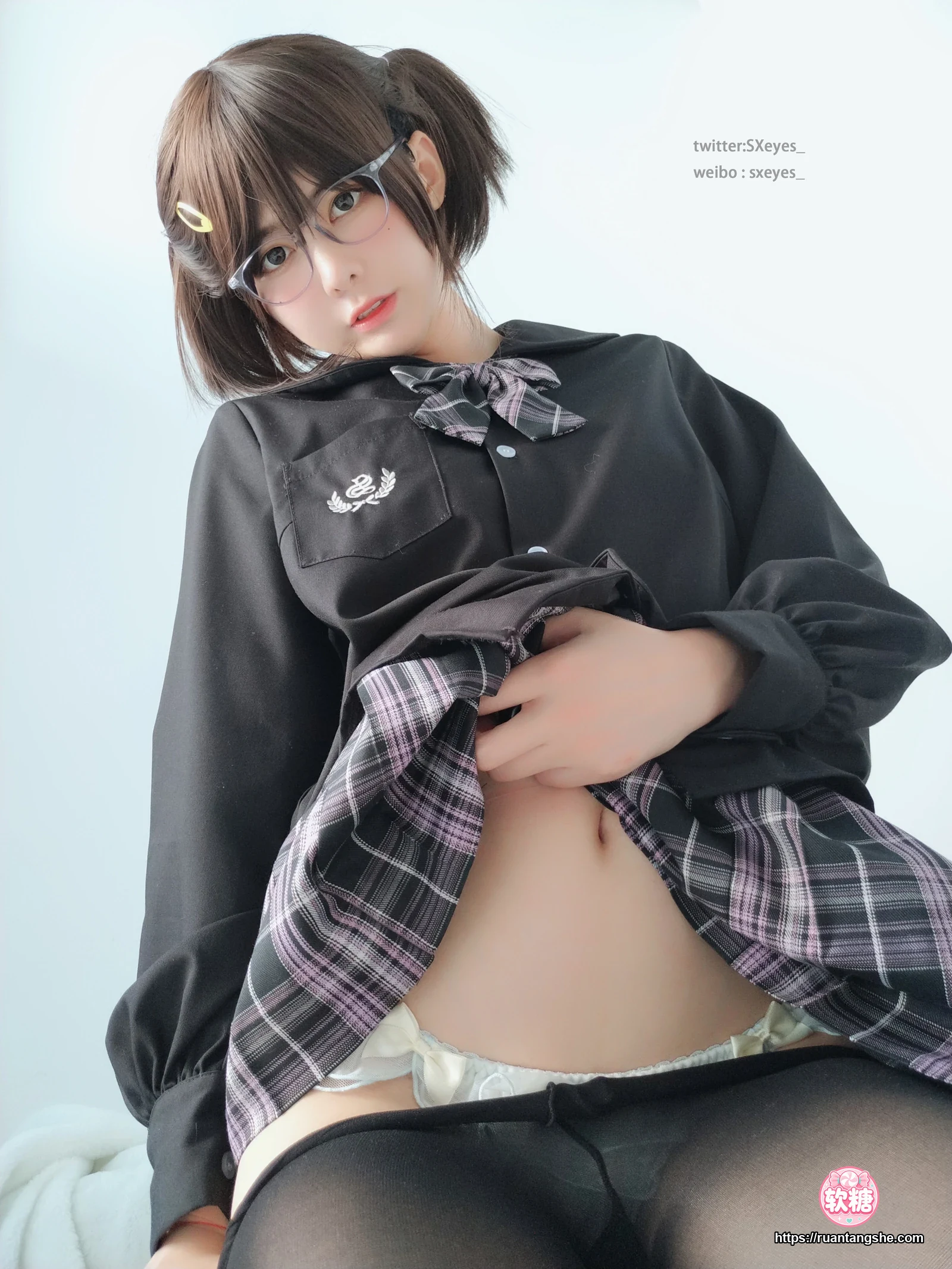 眼酱大魔王w 眼酱大魔王w NO.061 - VOL.15 双马尾黑丝