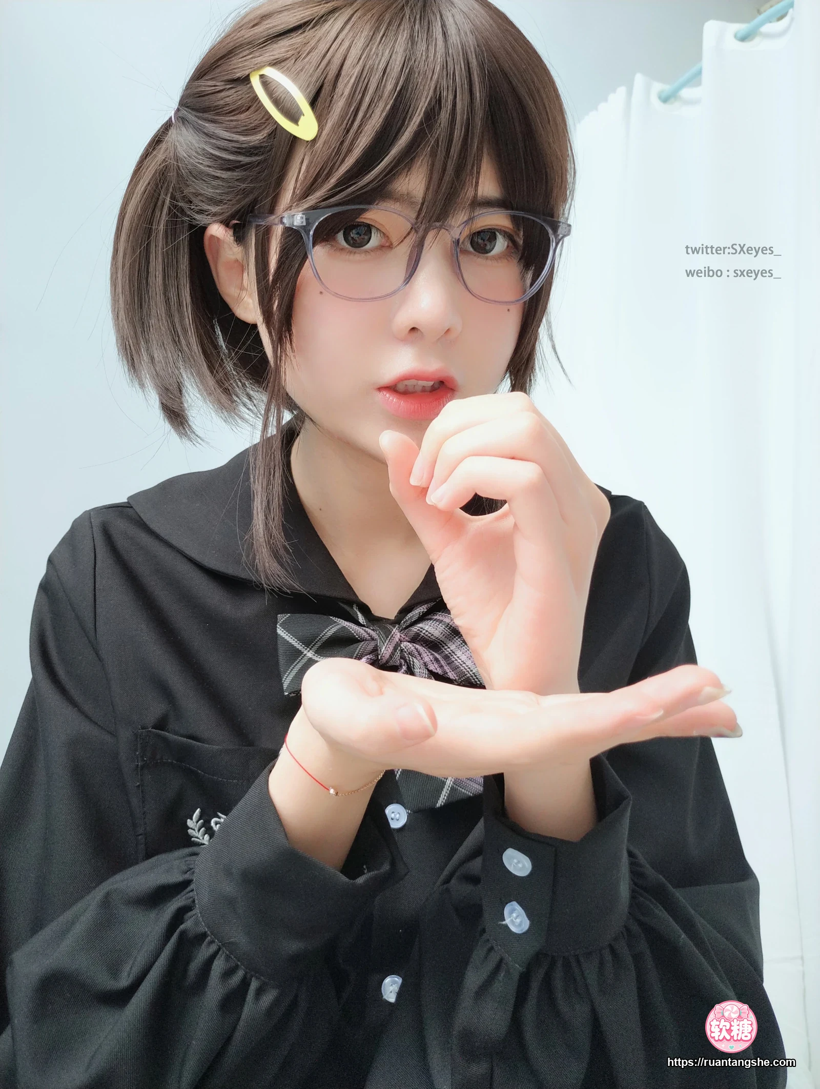 眼酱大魔王w 眼酱大魔王w NO.061 - VOL.15 双马尾黑丝