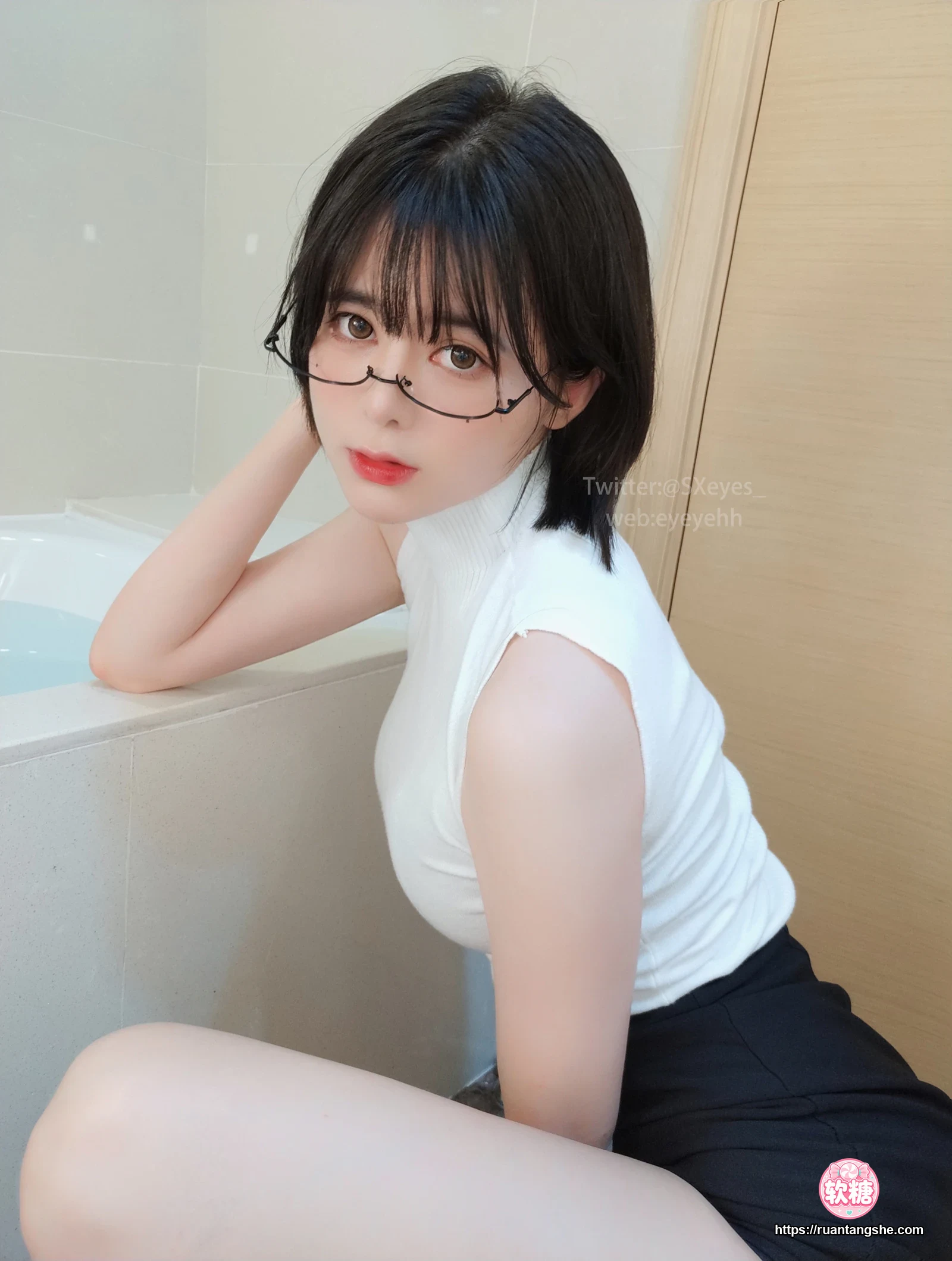 眼酱大魔王w 眼酱大魔王w NO.079 - VOL.33 风吕に入る