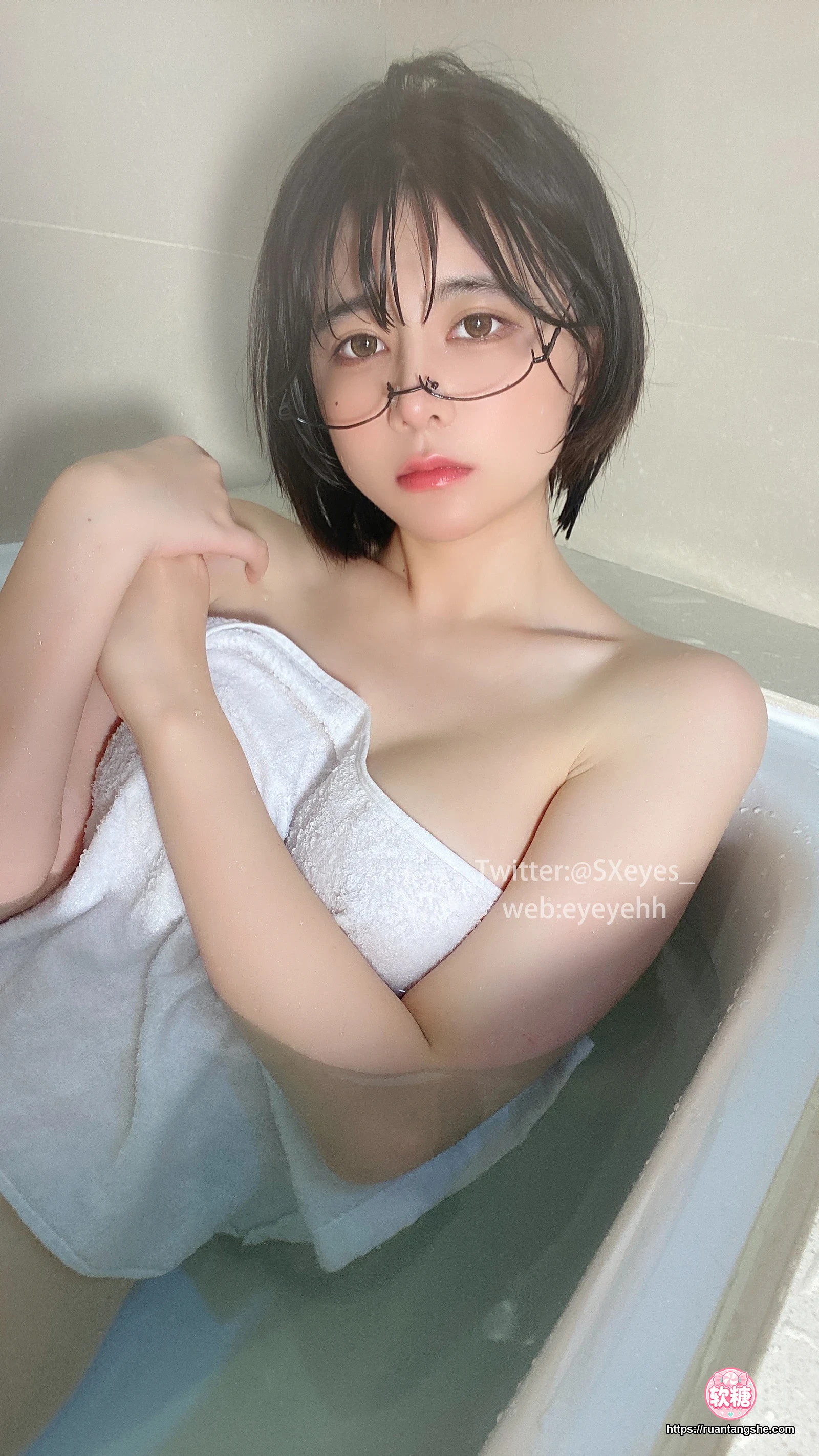 眼酱大魔王w 眼酱大魔王w NO.079 - VOL.33 风吕に入る