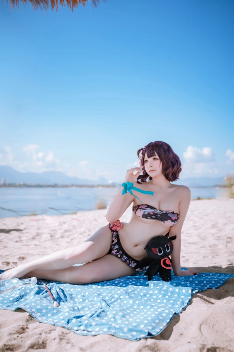 w百合欧皇子w《沙滩》写真图集 21P｜在线预览与图包下载