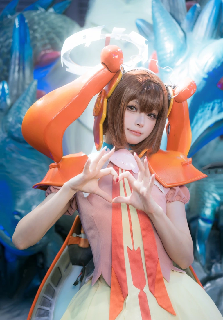 w百合欧皇子w《无暗英雄 小呆》写真图集 20P｜在线预览与图包下载