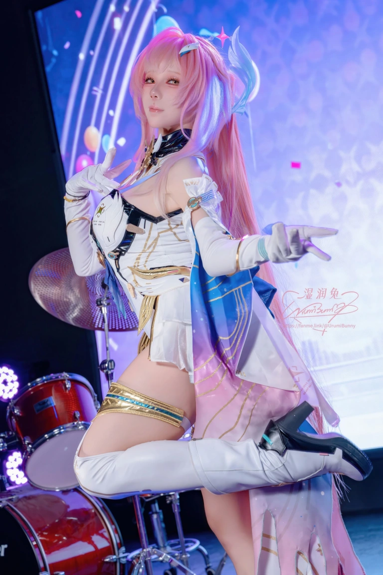 Yiko湿润兔《2026年06月 鸣潮 爱弥斯》写真图集 108P+3V｜在线预览与图包下载