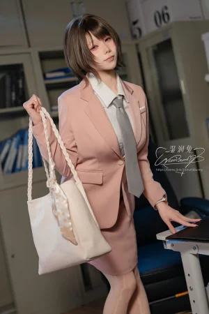 Yiko湿润兔《2026年08月 职场新人无惨 上篇》写真图集 119P+1V｜在线预览与图包下载