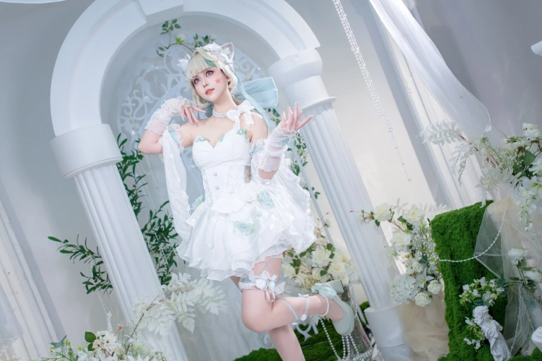 洛城雪Yuki《琳妮特天使庭院》写真图集 26P｜在线预览与图包下载