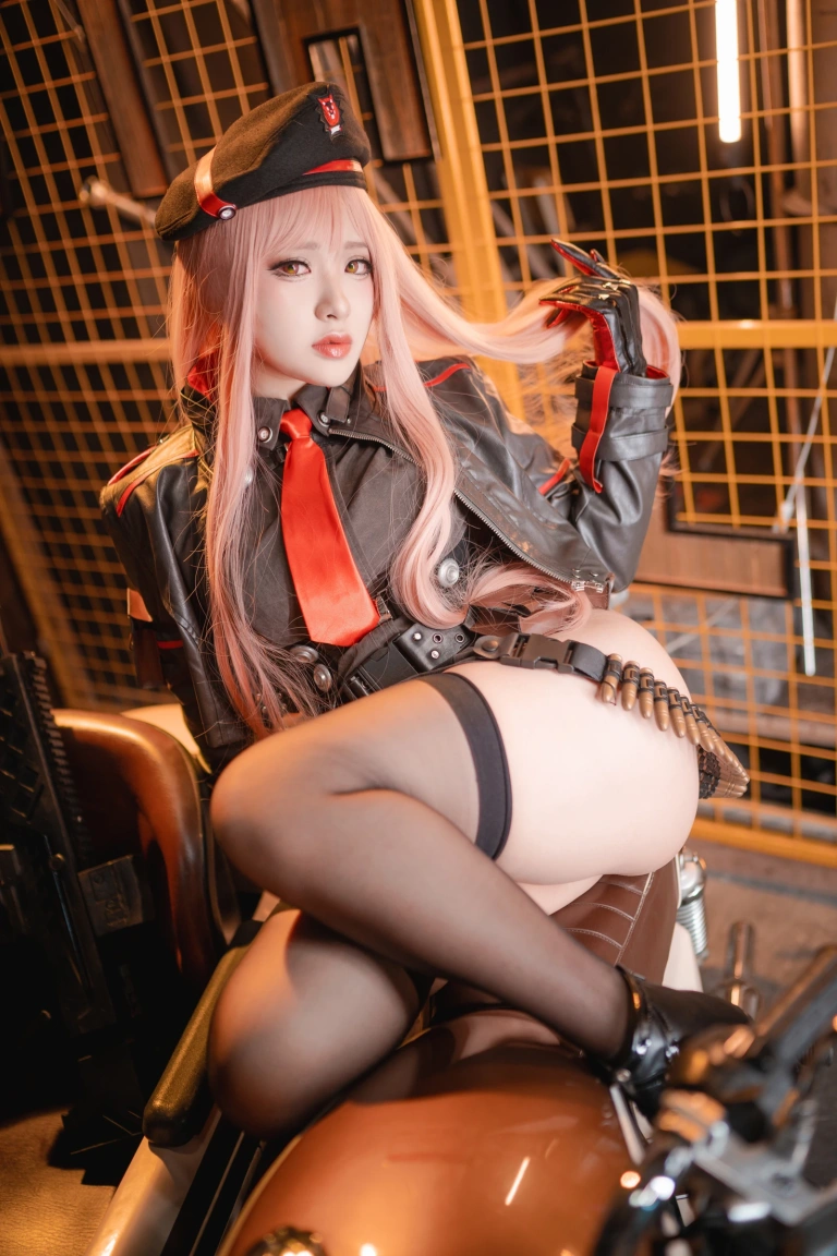 柘烟Zuken《妮姬勝利女神 拉毗 Nikke Rapi》写真图集 48P｜在线预览与图包下载